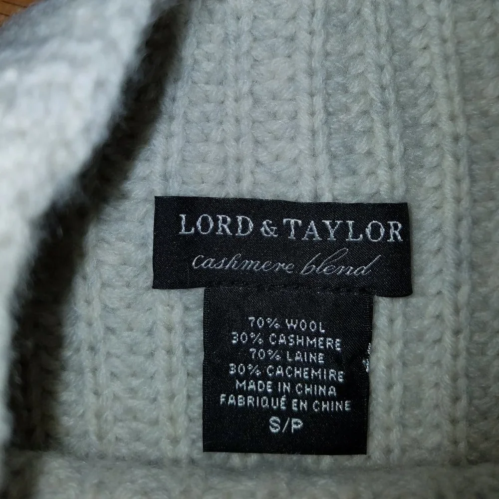 Sweater - Picture 2 of 4